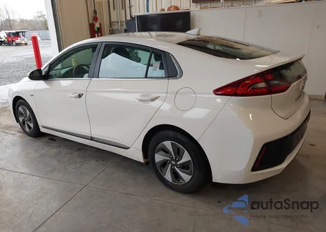 2017 Hyundai Ioniq Hybrid Sel z USA, uszkodzony, nr VIN KMHC75LC6HU019860